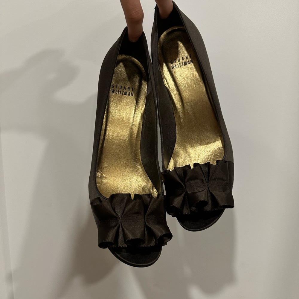 Stuart Weitzman Silk Stilettos Heels Brown Size 7.5 Made in Spain EUC
